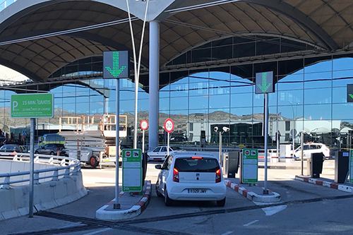 Barrera parking aeropuerto Alicante